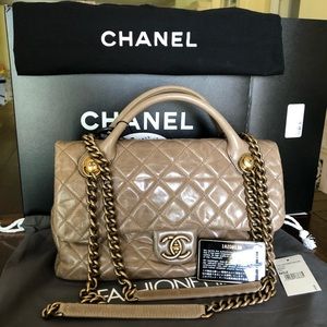 🌸🌼🌺 Authentic Chanel flab with handle full set